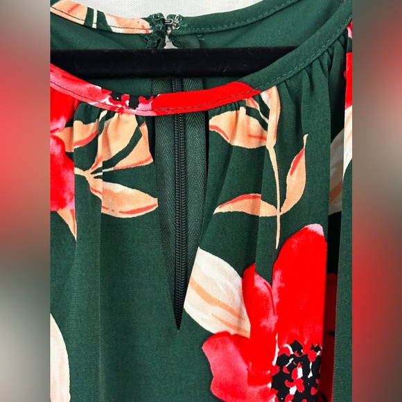 Maggy London -Women's Floral Printed Cropped Jumpsuit with Pockets & Belt 4 NWOT - Picture 9 of 13